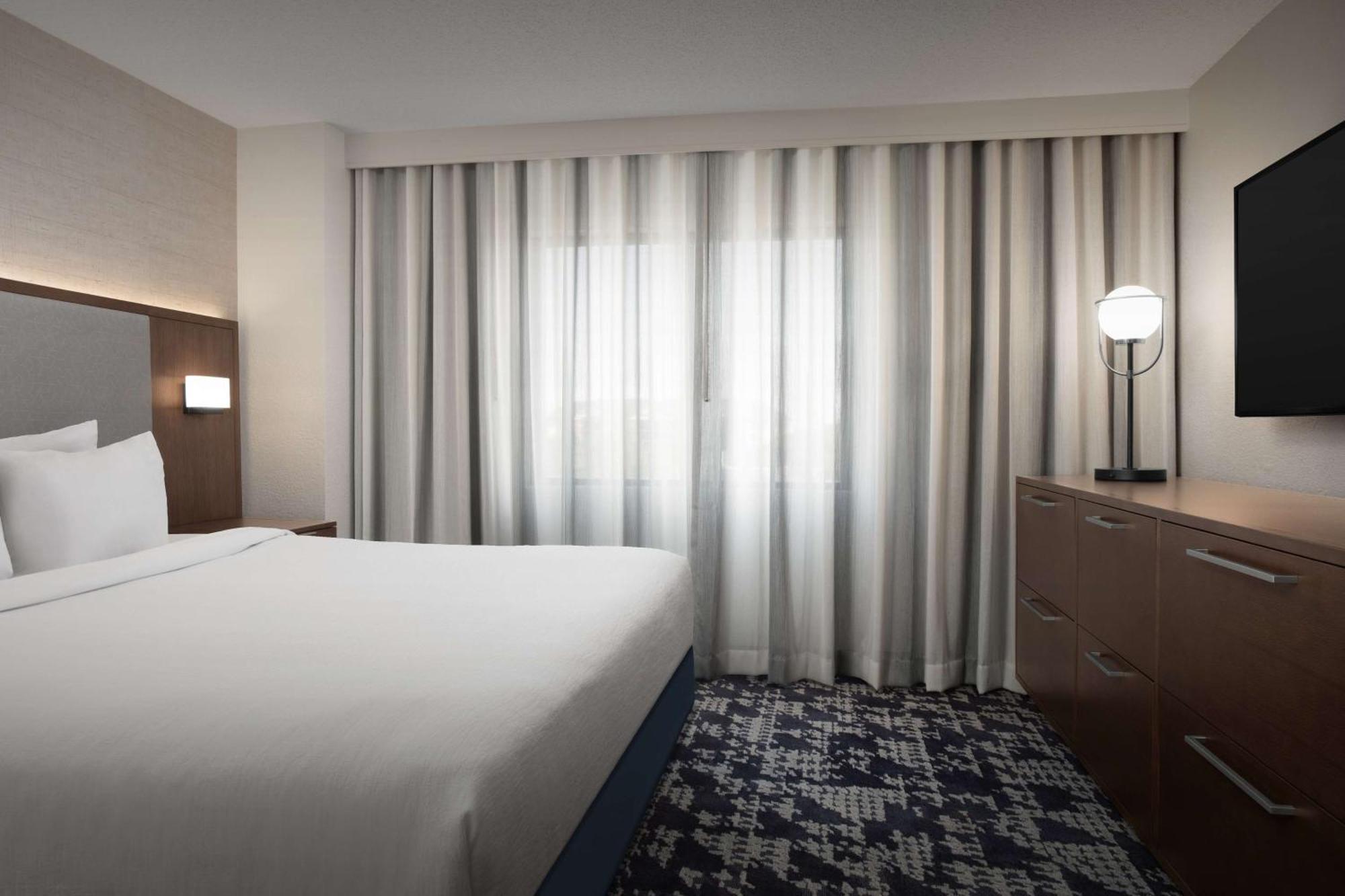 Embassy Suites By Hilton Dallas Near The Galleria Ngoại thất bức ảnh