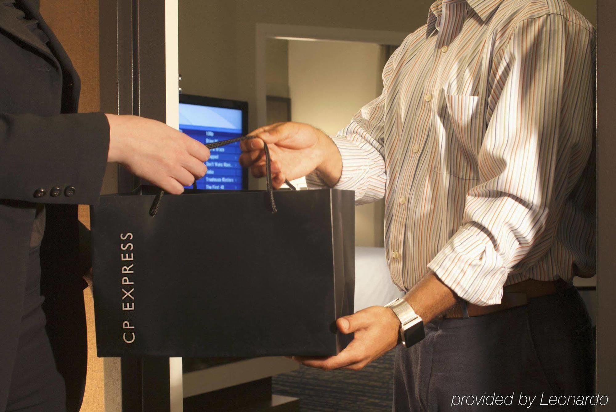 Embassy Suites By Hilton Dallas Near The Galleria Ngoại thất bức ảnh